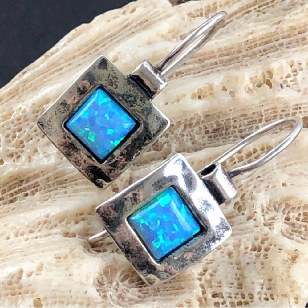 Signed “Didae” Israel 925 opal wire drop pierced earrings